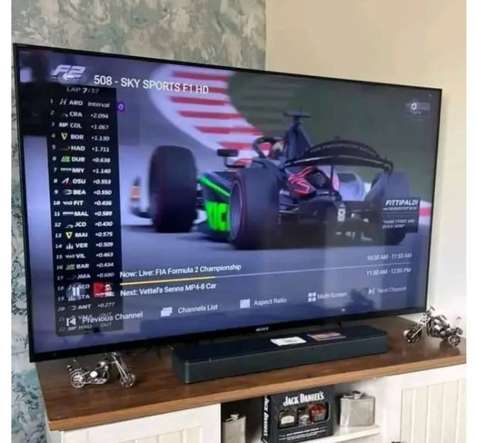 Vexatv Customer Jacob M. - Barcelona, Spain